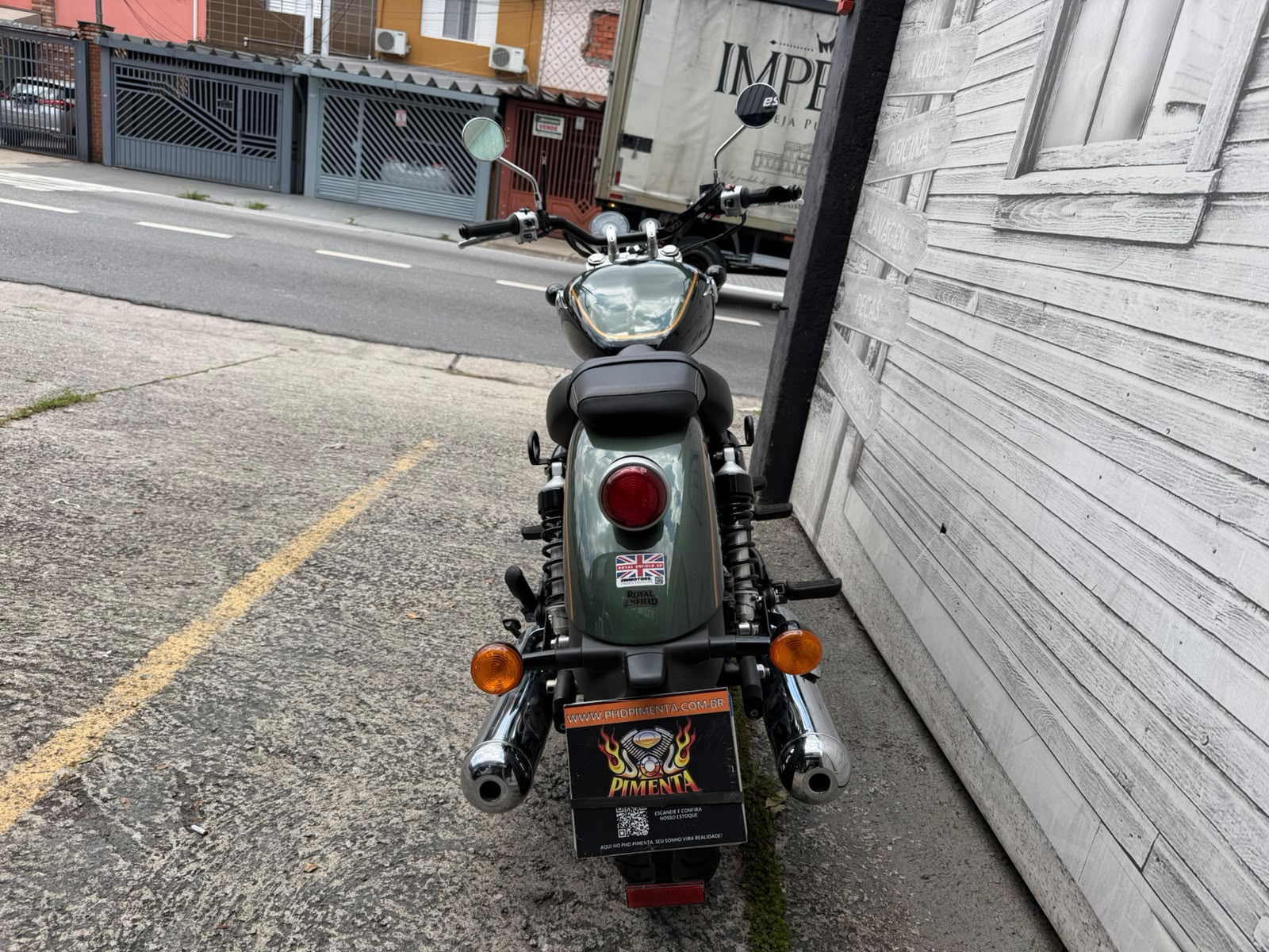 ROYAL ENFIELD METEOR 650 INTERSTELLAR