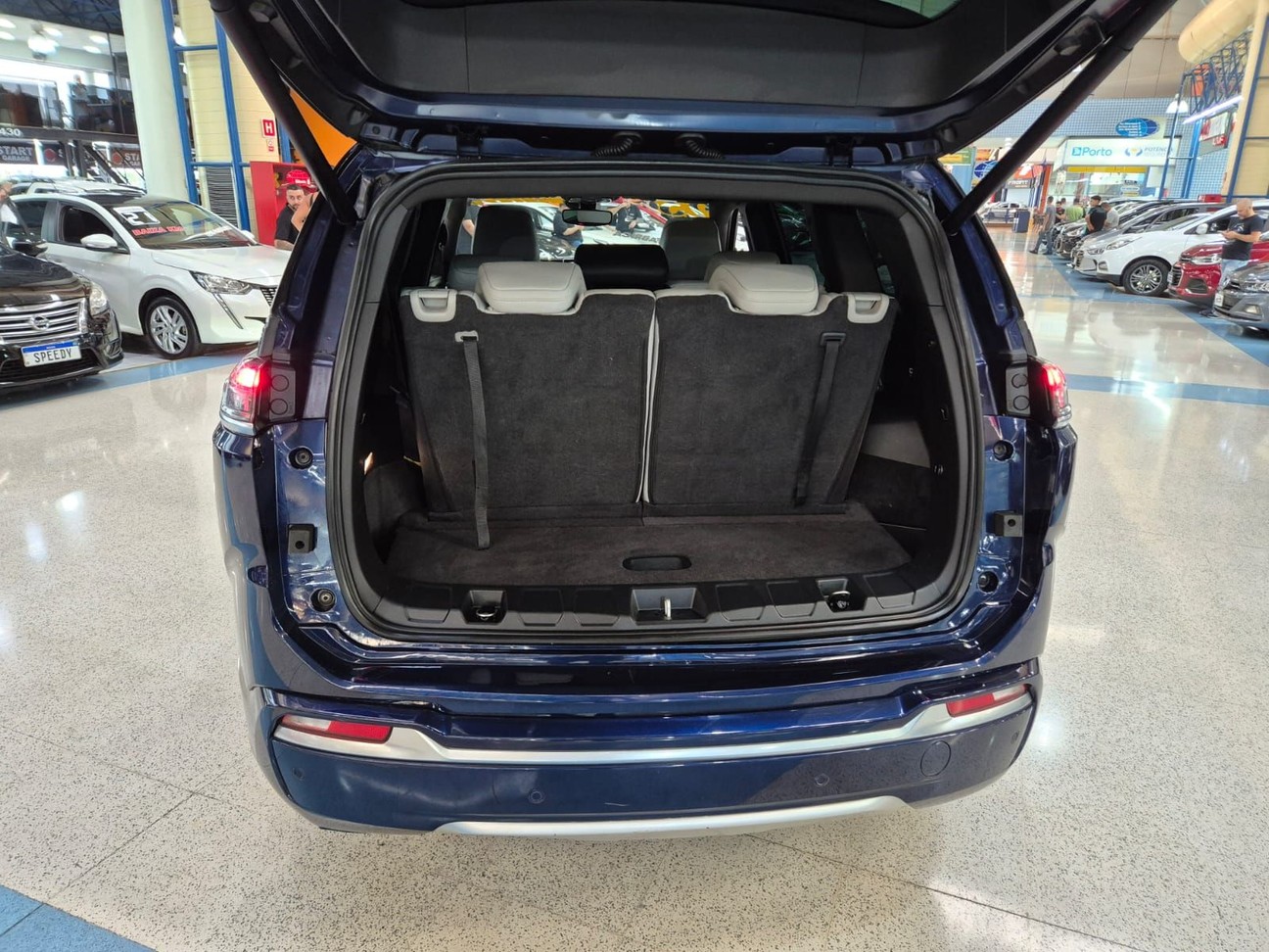 Car Image 11