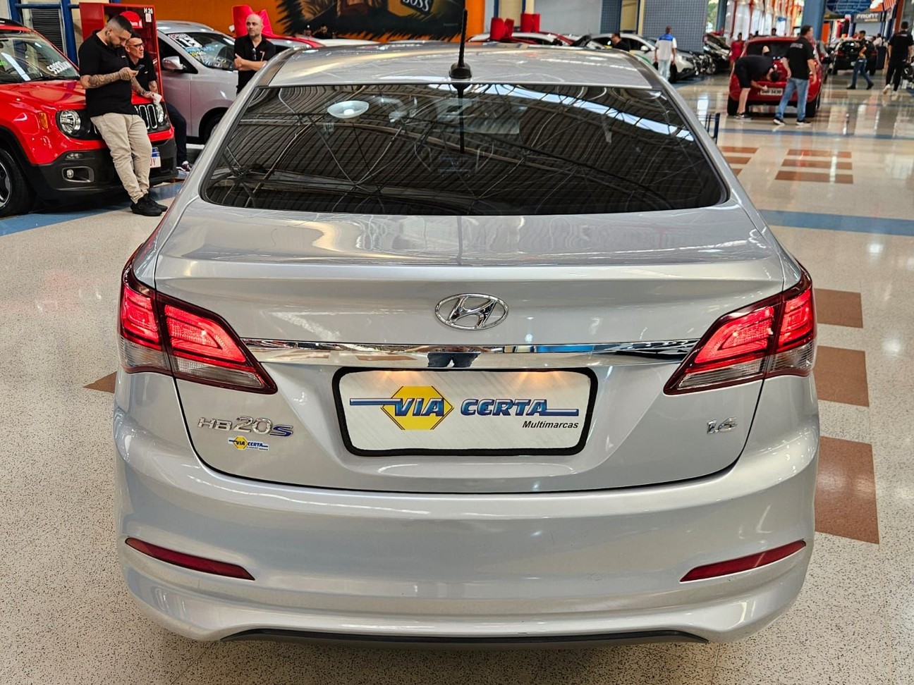 Car Image 9