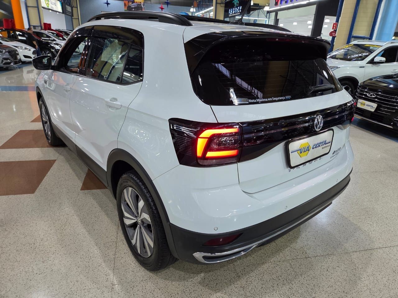 Car Image 5