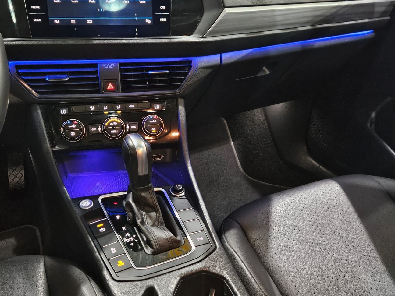 Car Image 9