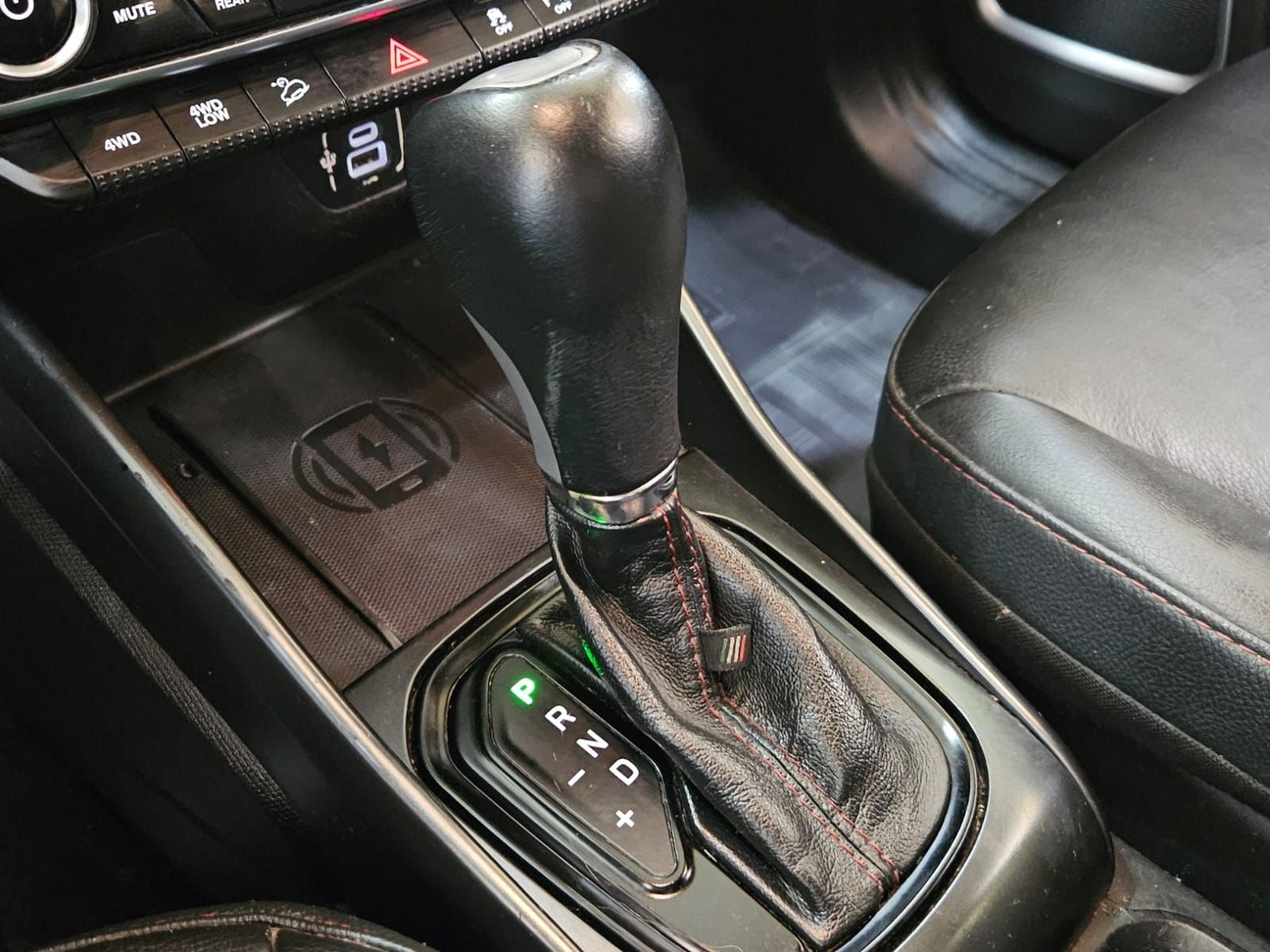 Car Image 13