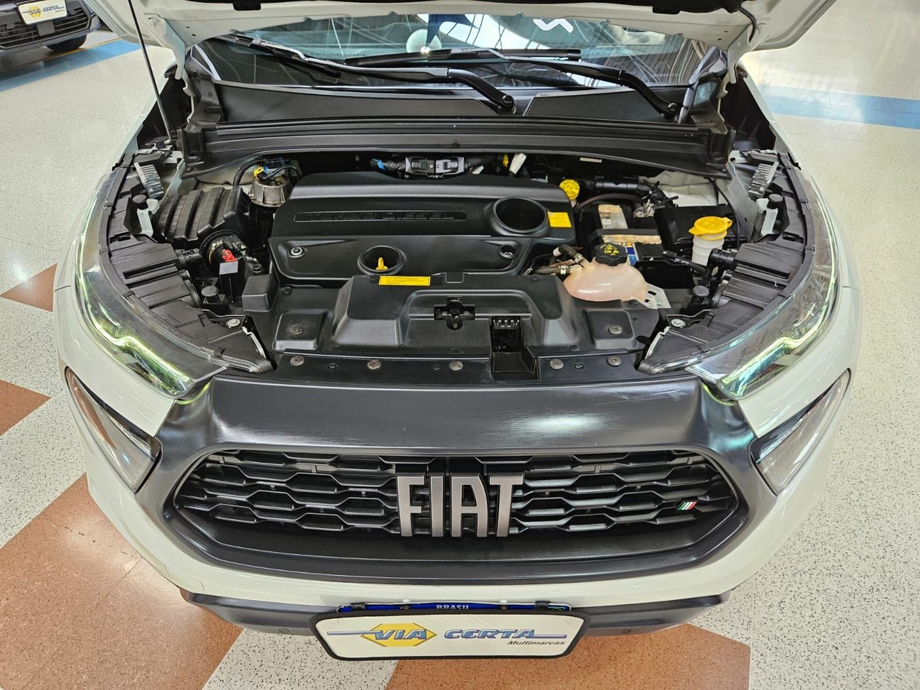 Car Image 16