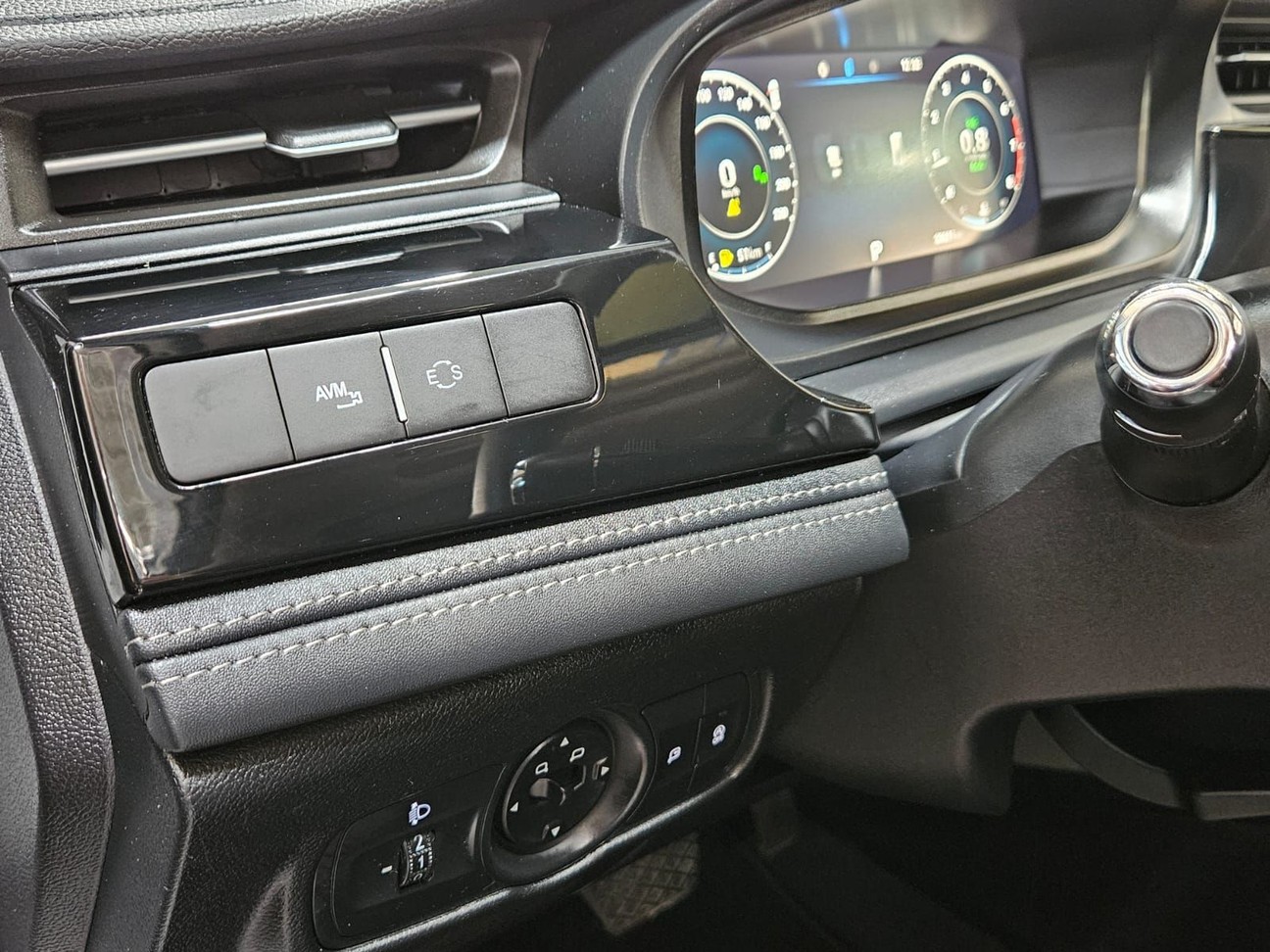 Car Image 10