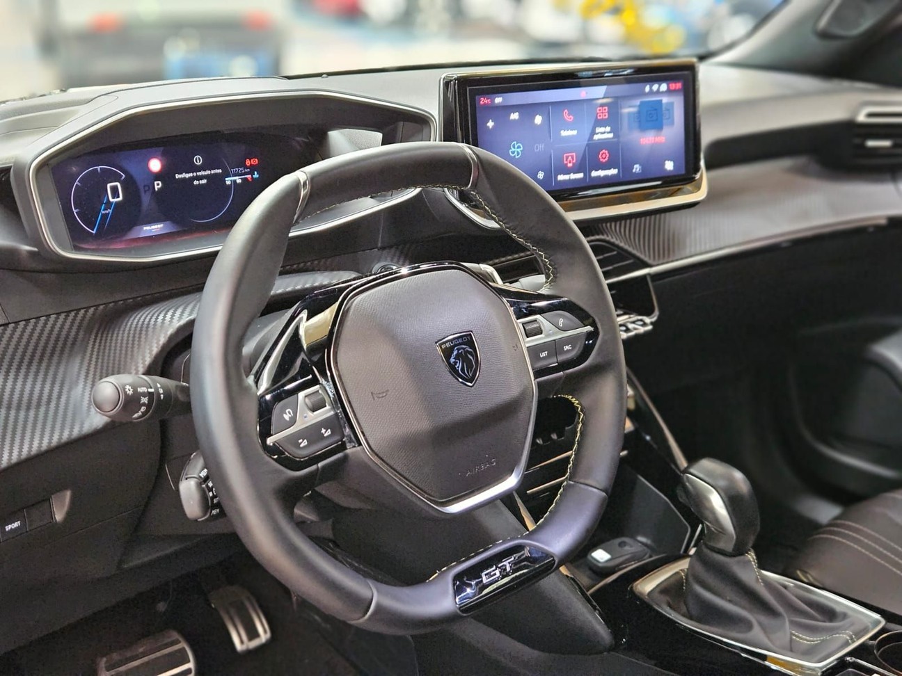 PEUGEOT 2008 1.0 TURBO 200 GT