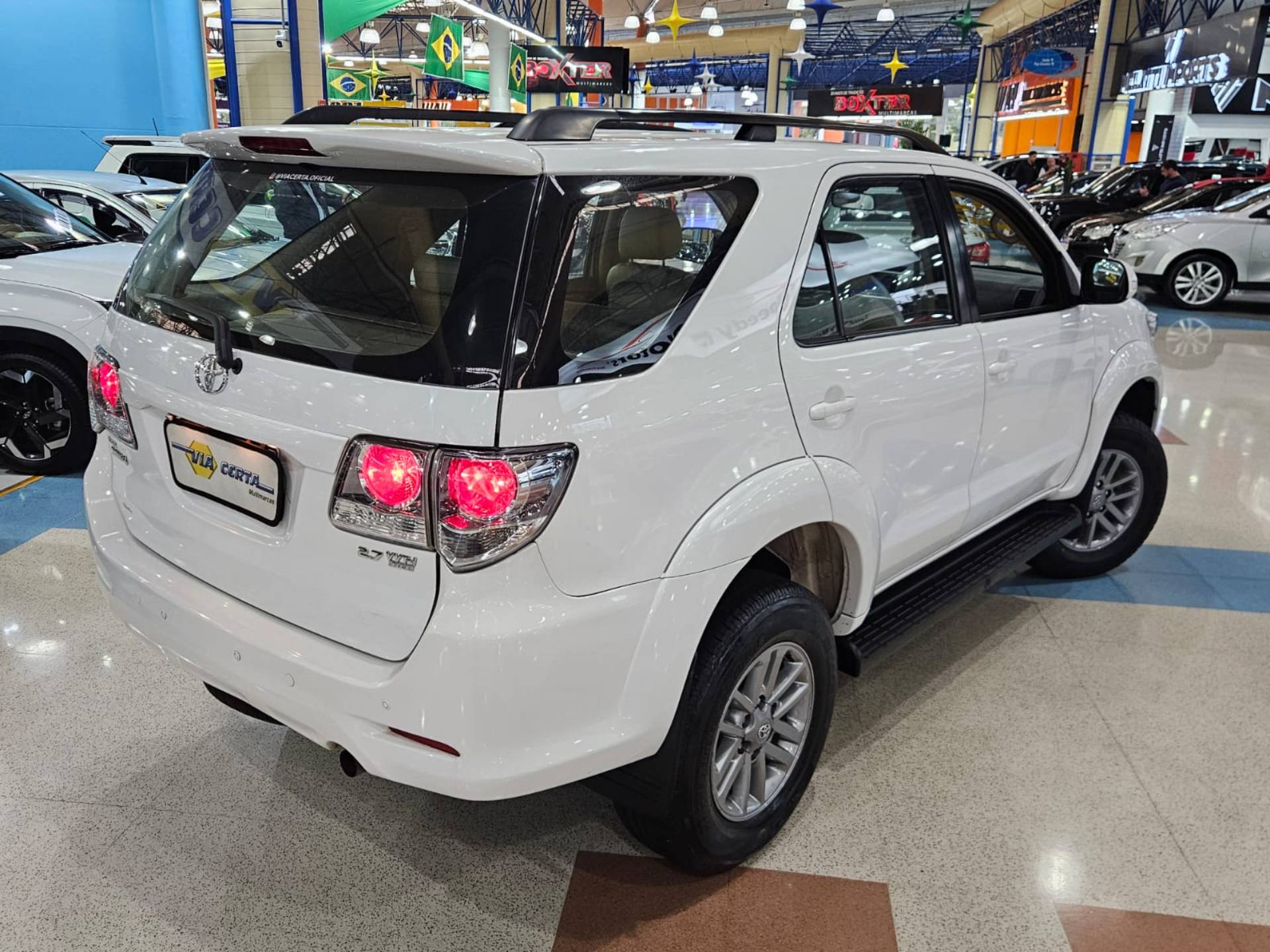 TOYOTA HILUX SW4