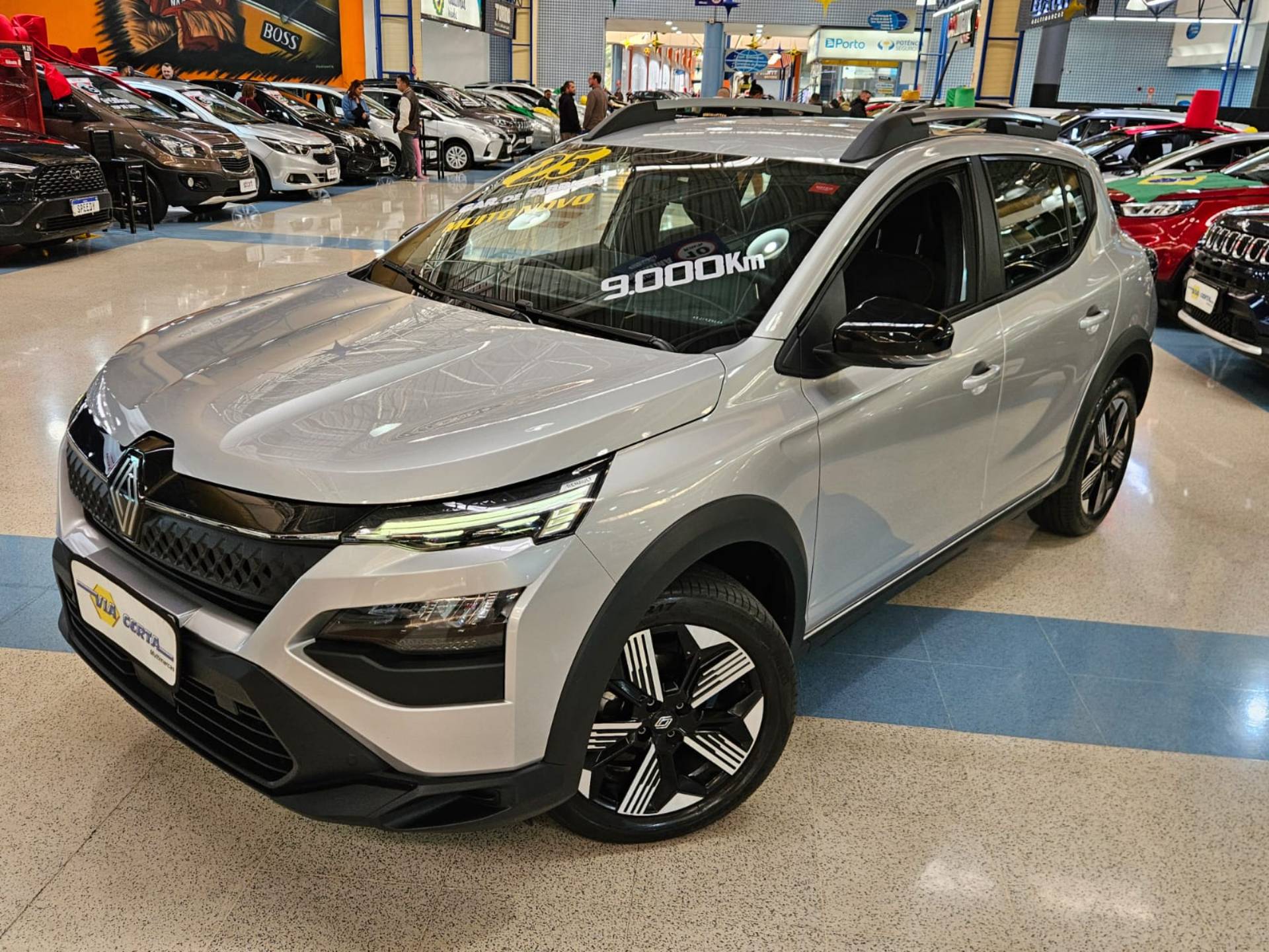 RENAULT JUVAQUATRE
