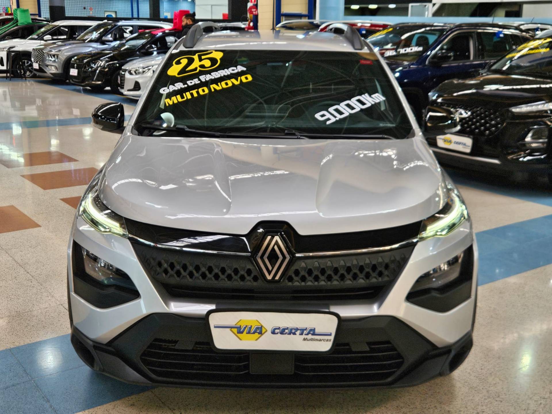 RENAULT JUVAQUATRE