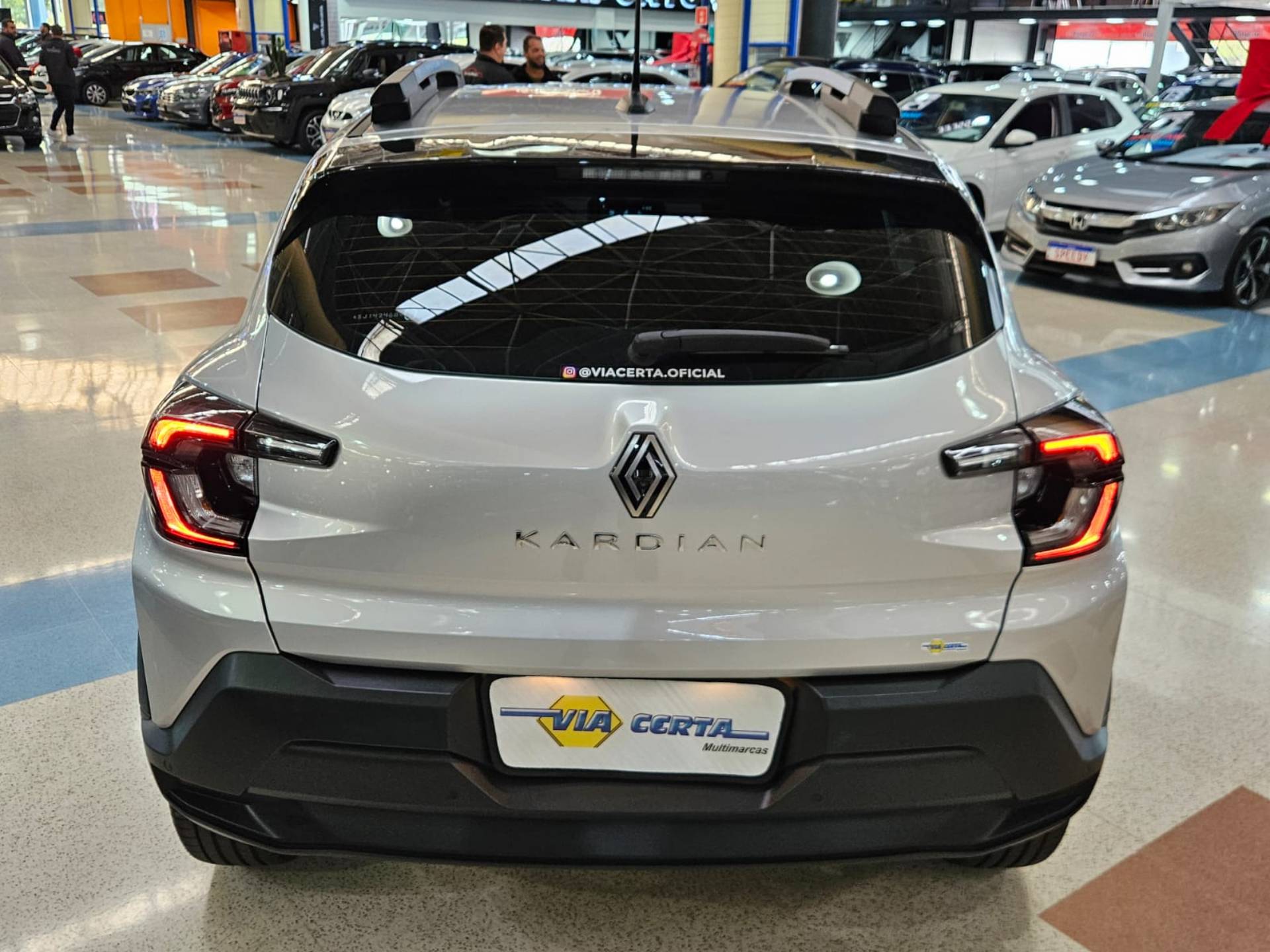 RENAULT JUVAQUATRE