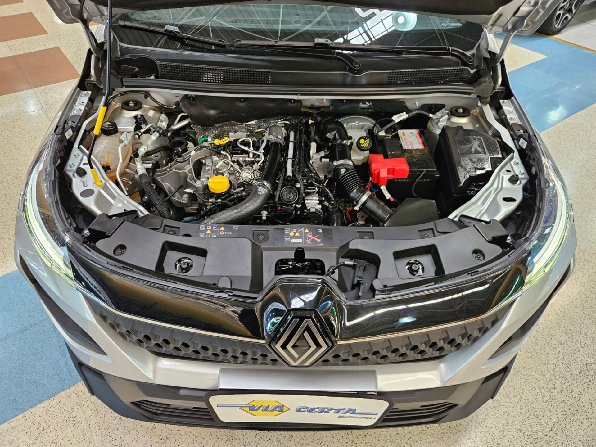 RENAULT JUVAQUATRE