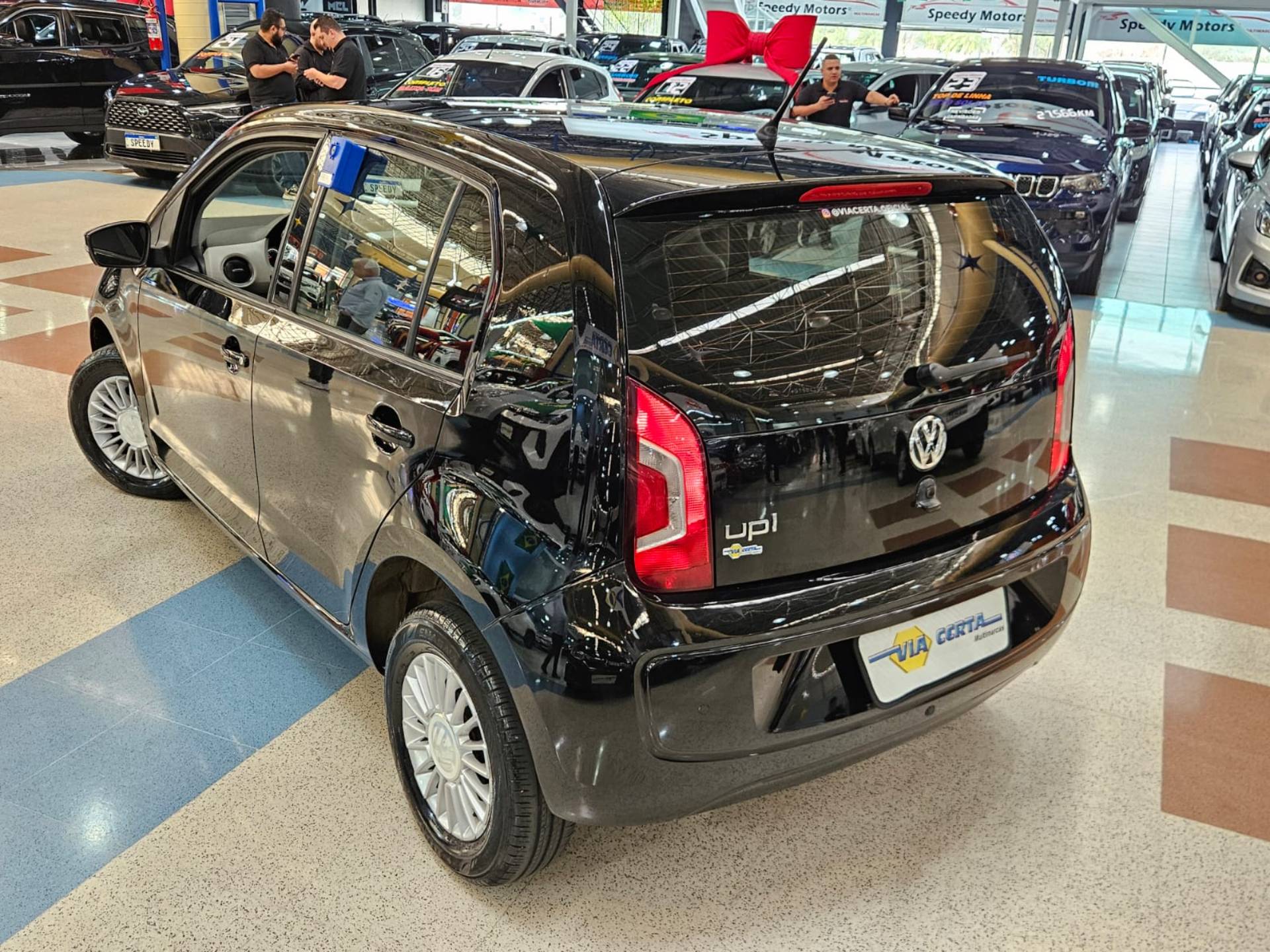 VOLKSWAGEN UP