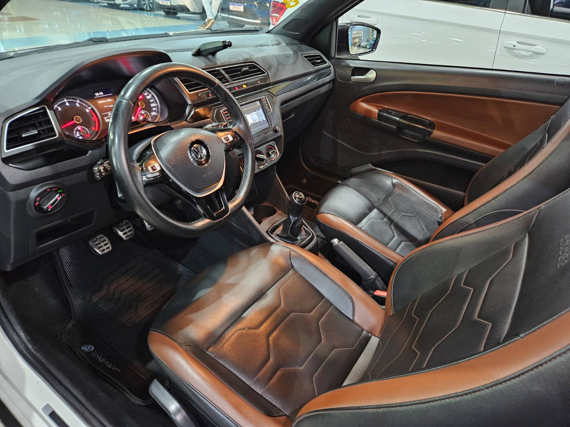 VOLKSWAGEN SAVEIRO