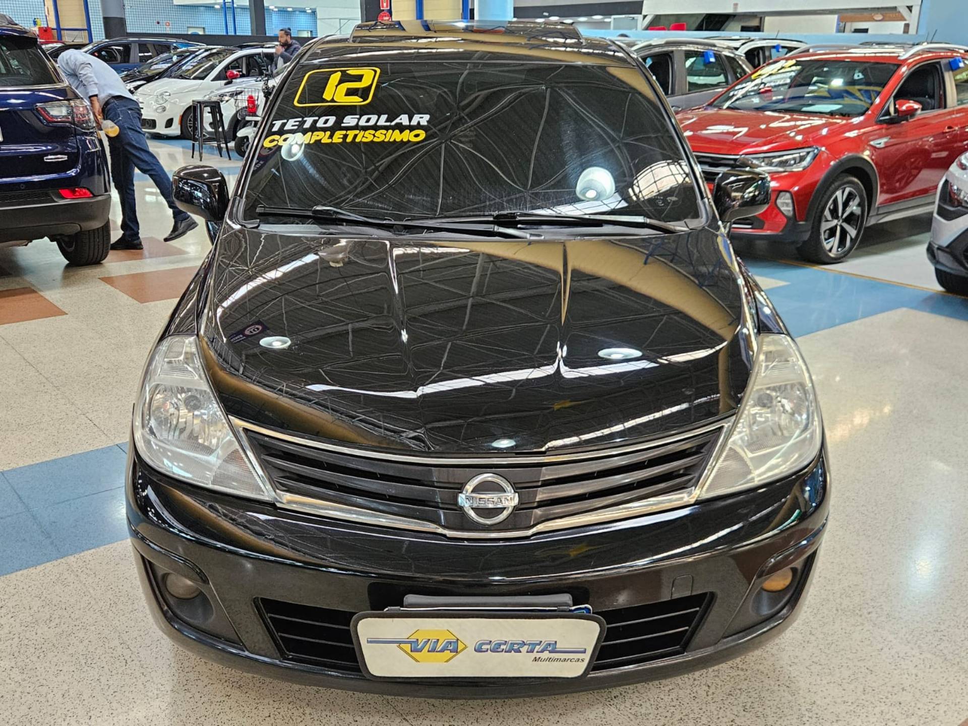 NISSAN TIIDA