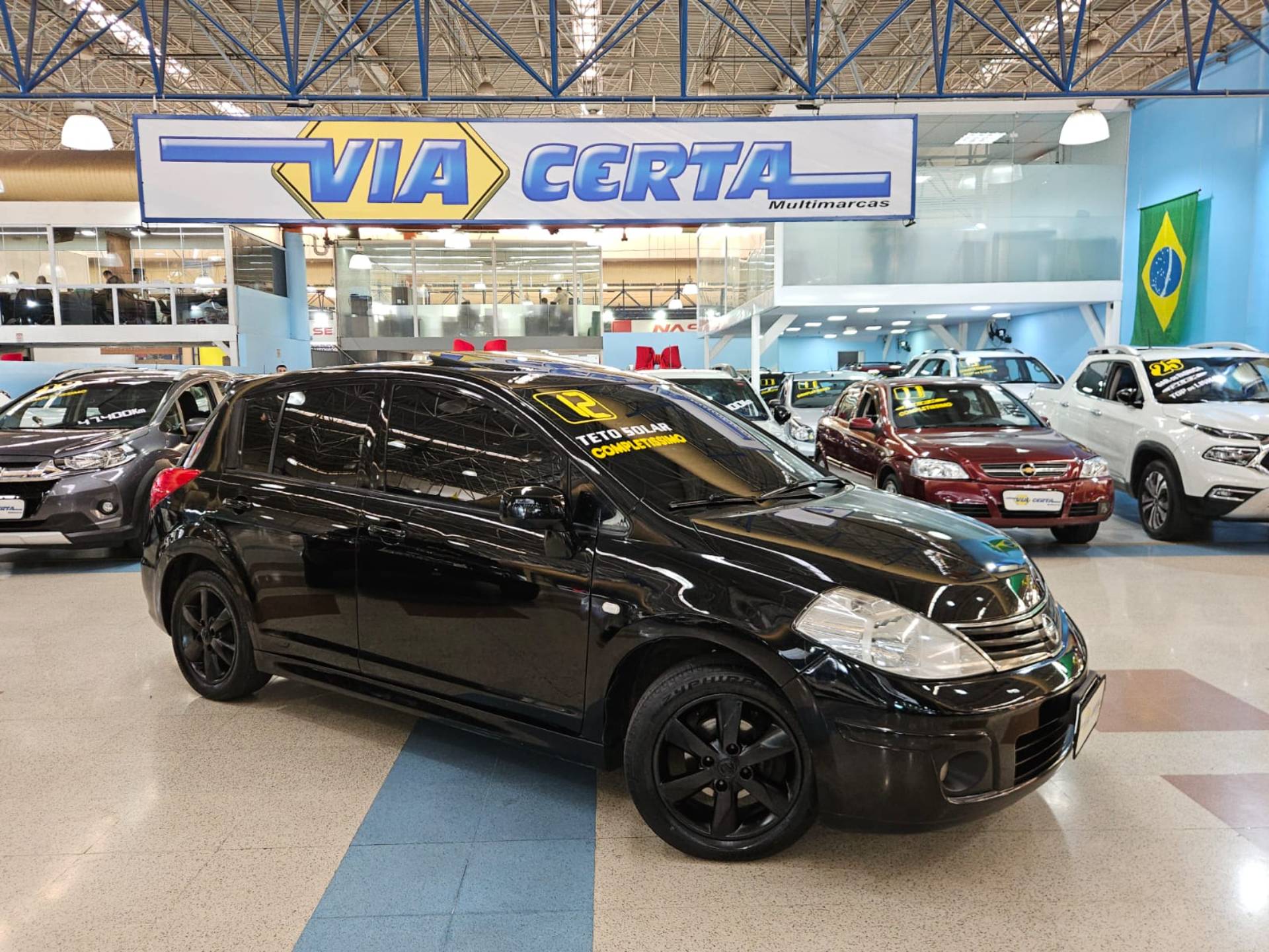 NISSAN TIIDA