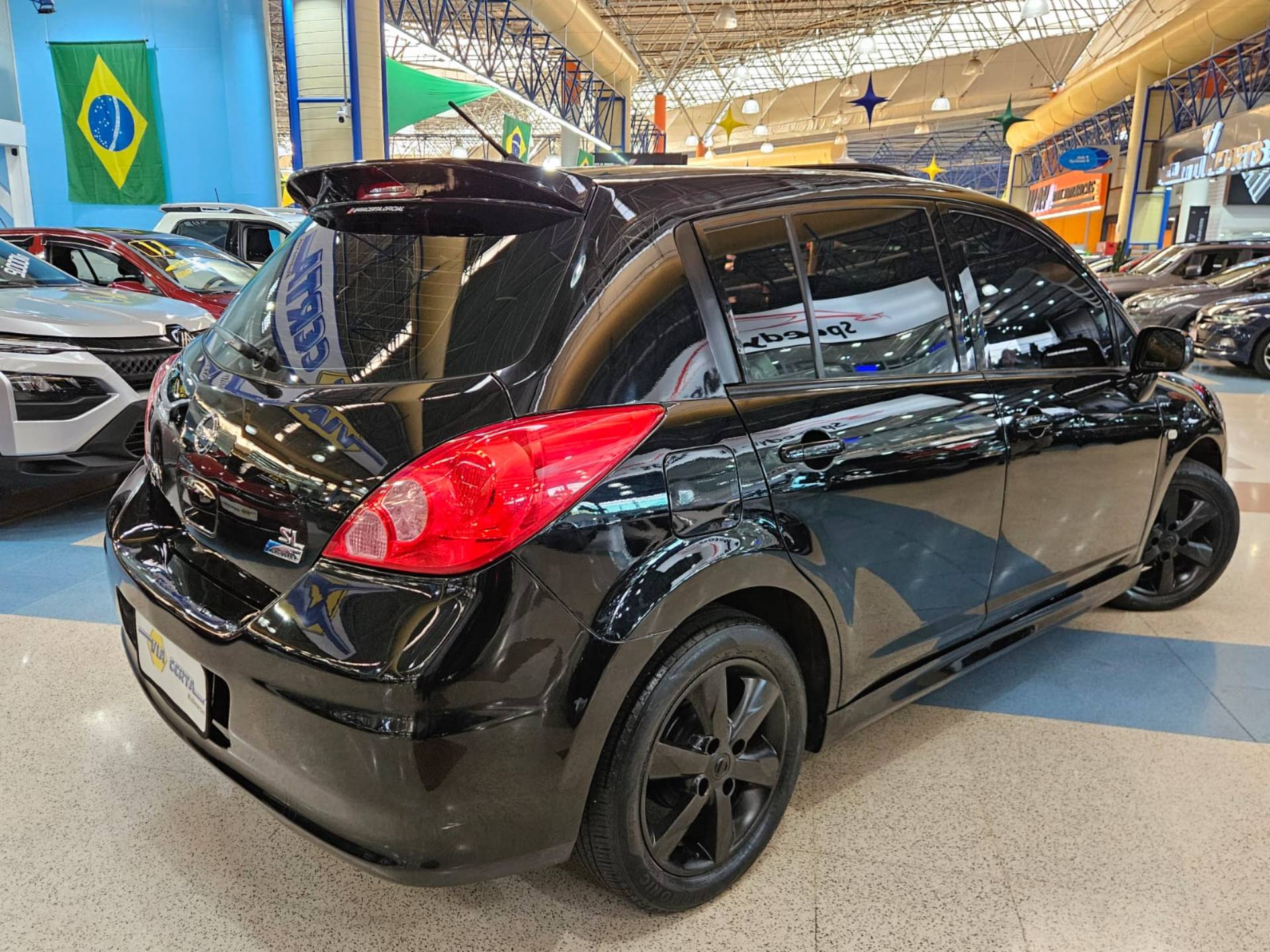 NISSAN TIIDA