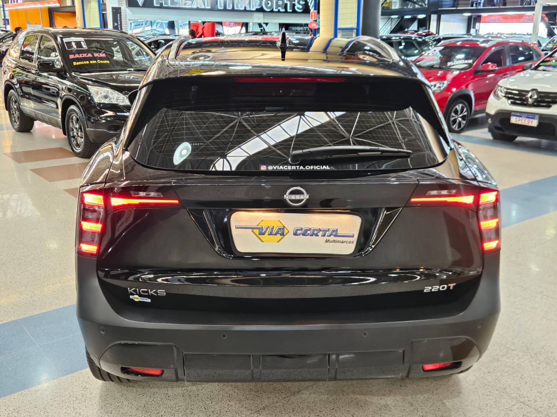 NISSAN KICKS