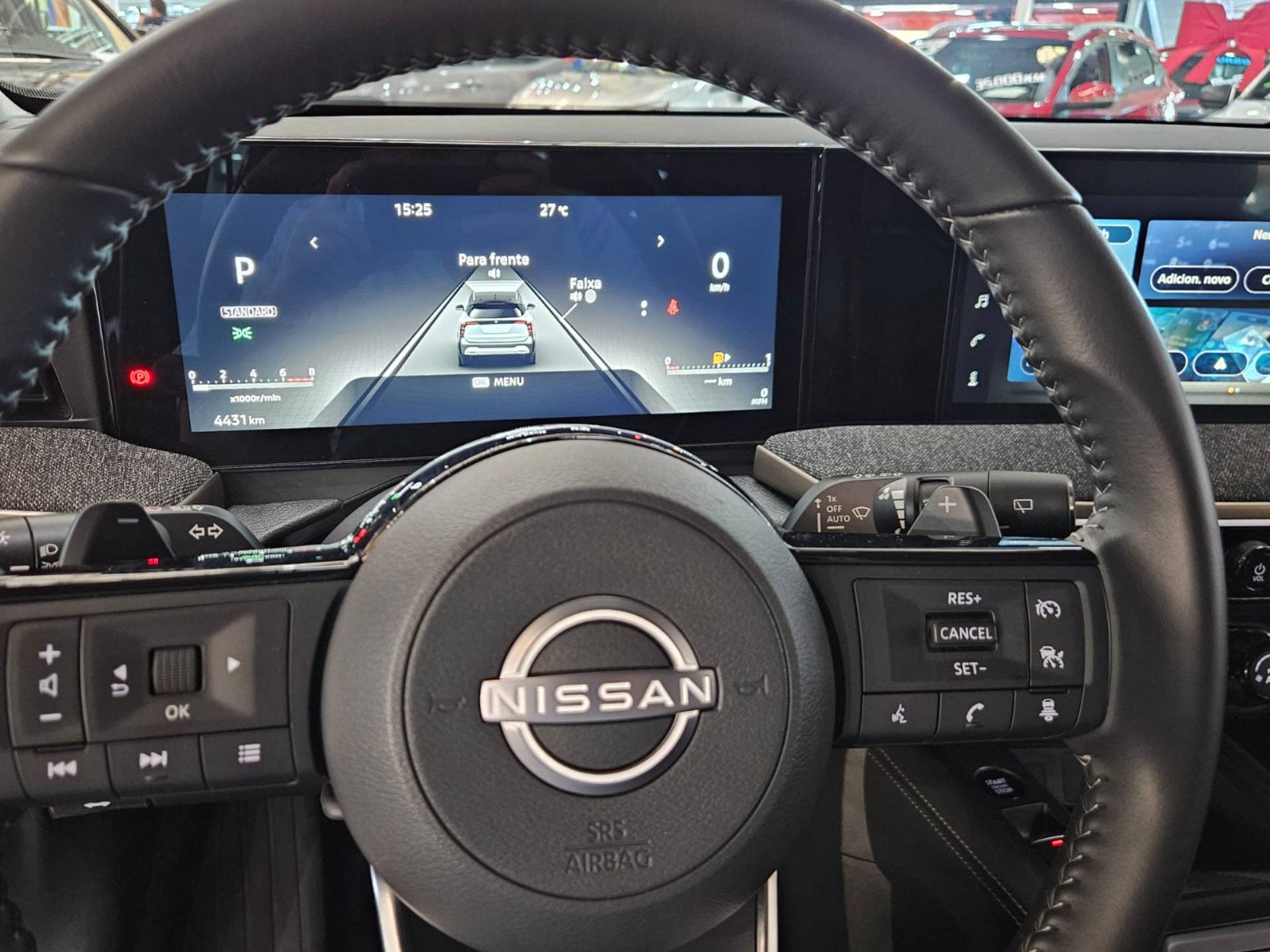 NISSAN KICKS