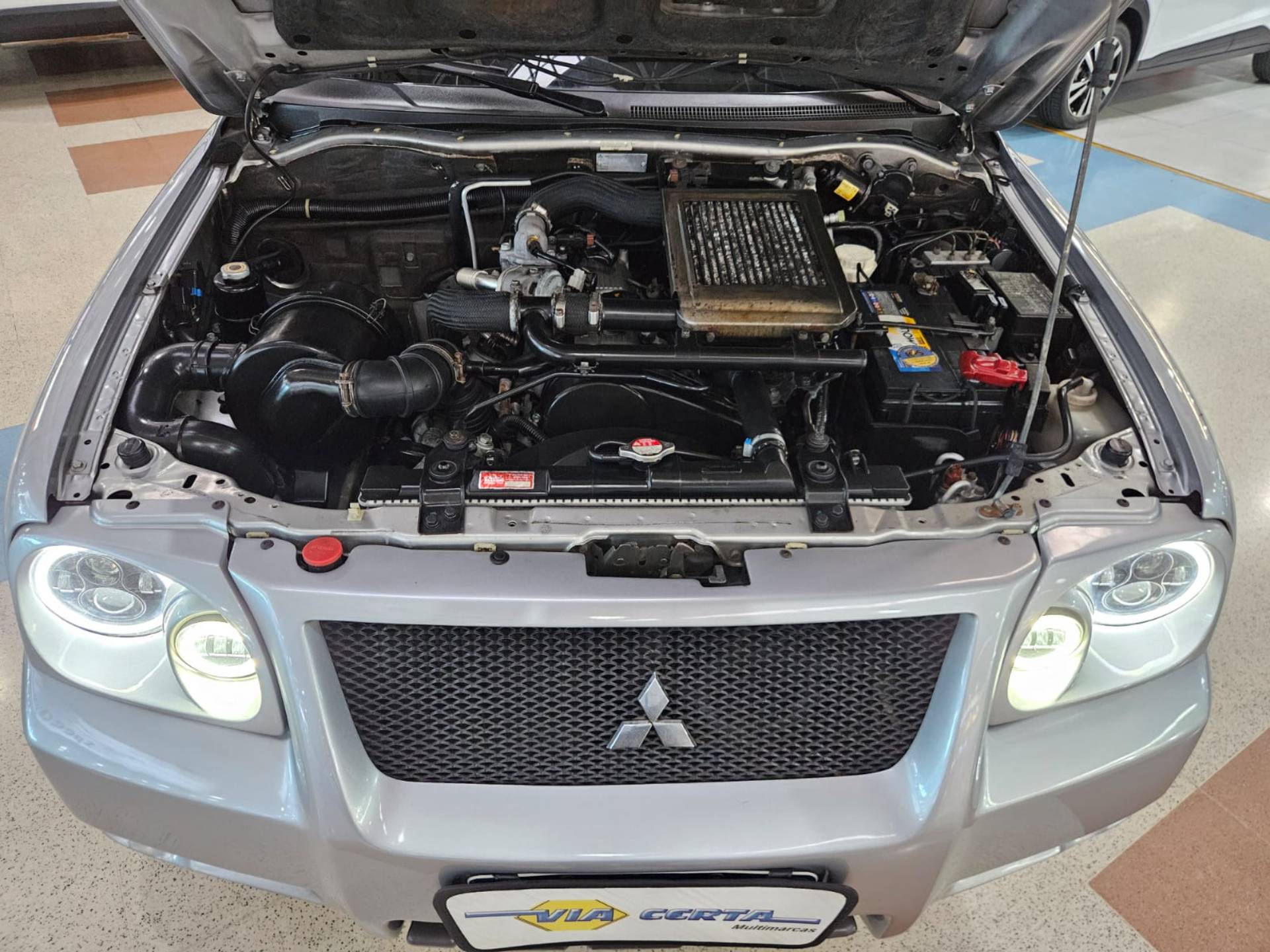 MITSUBISHI PAJERO SPORT