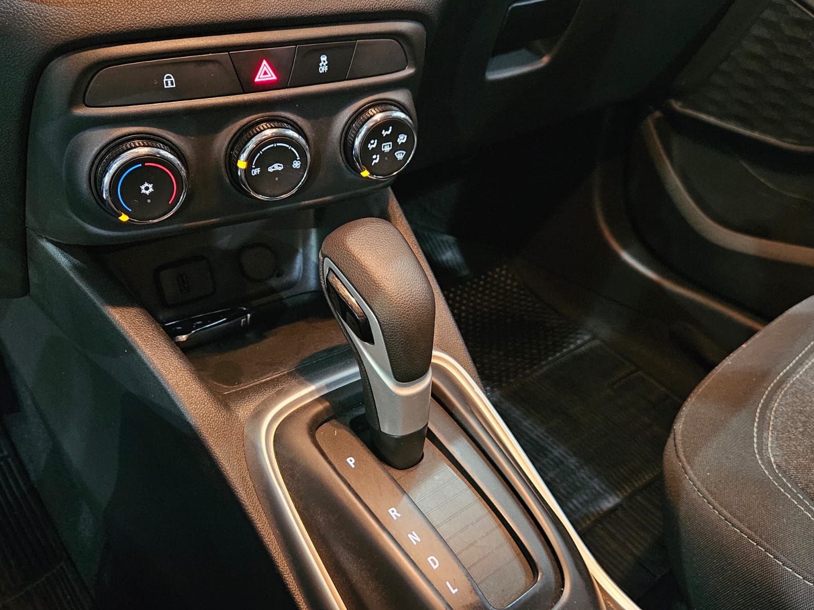 CHEVROLET TRACKER