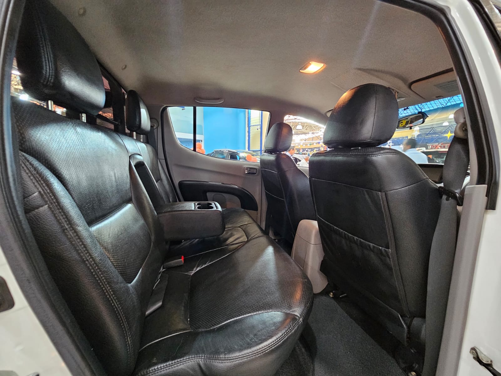 MITSUBISHI L200 TRITON