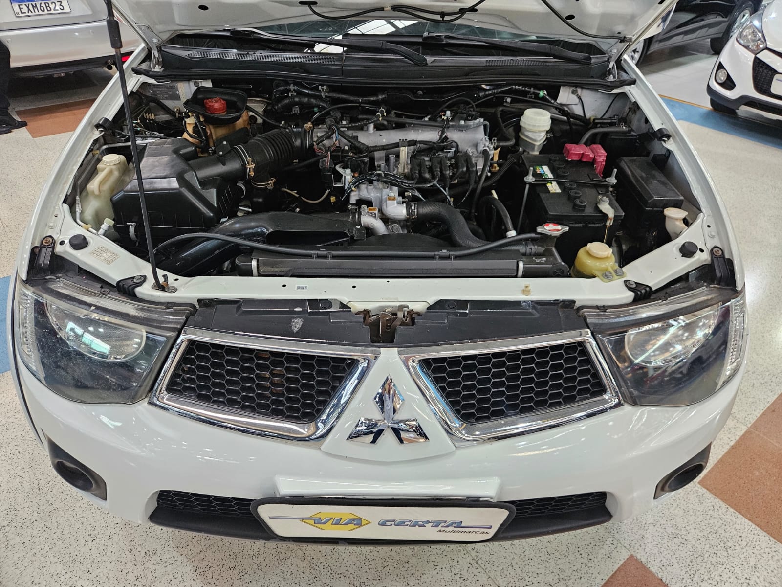 MITSUBISHI L200 TRITON