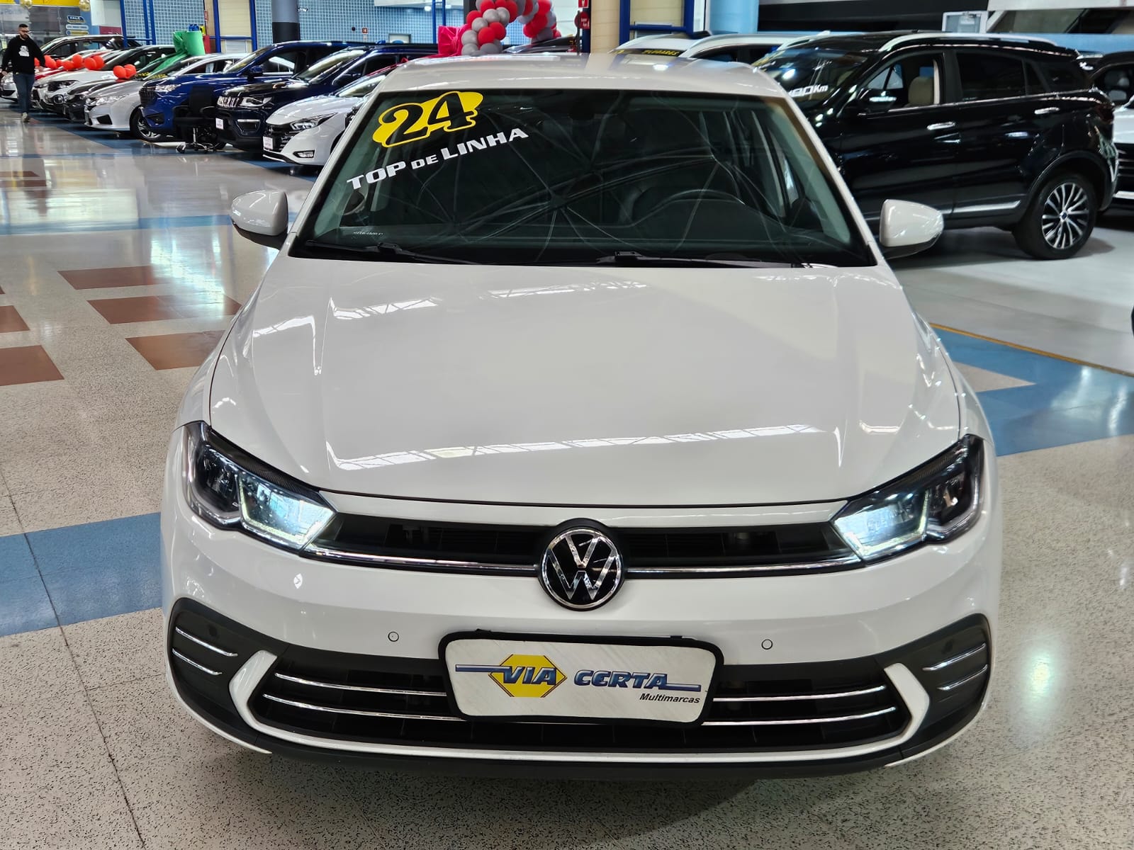 VOLKSWAGEN POLO