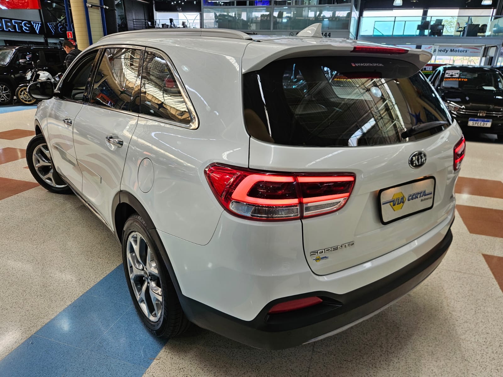 KIA SORENTO