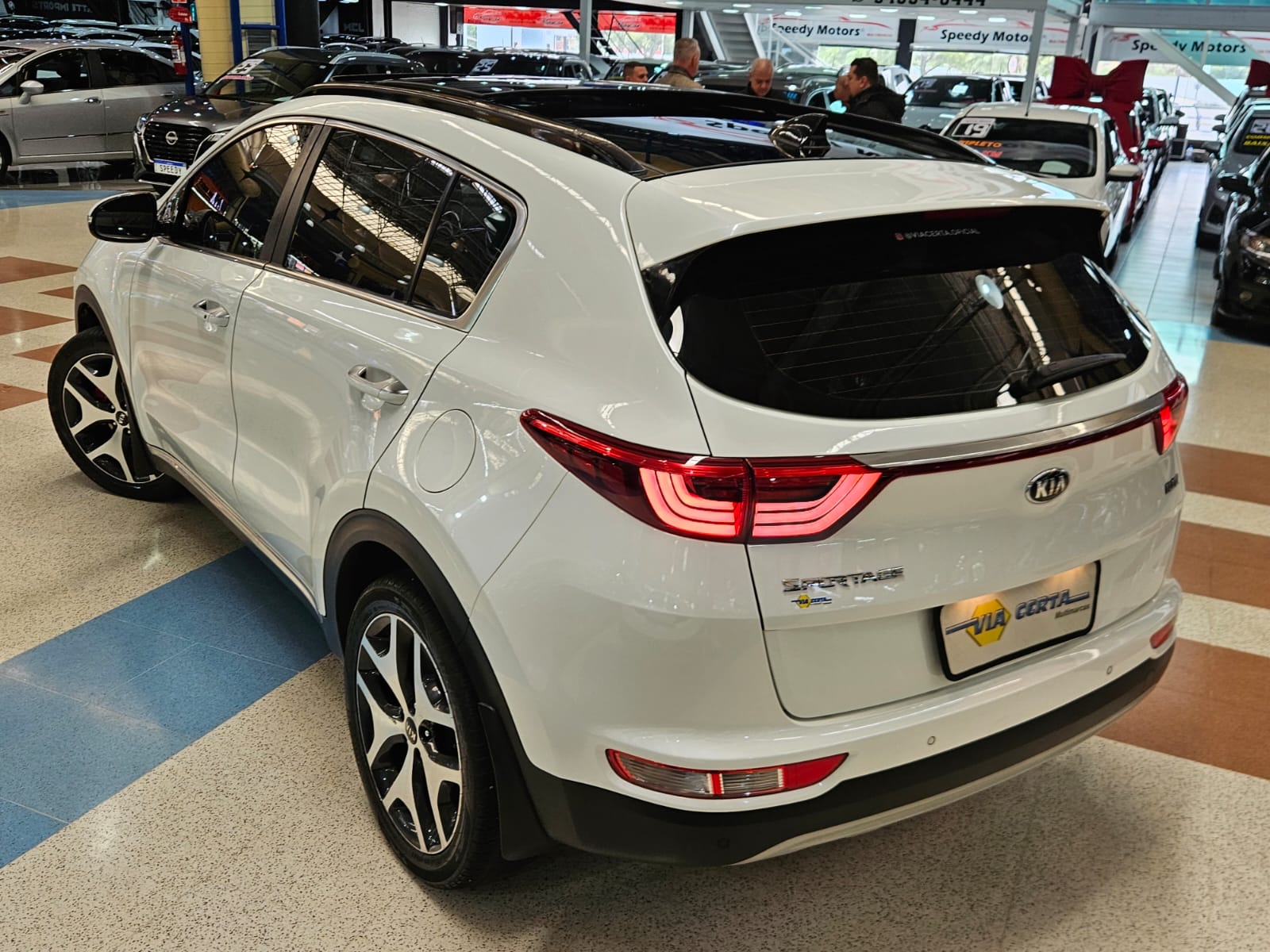KIA SPORTAGE