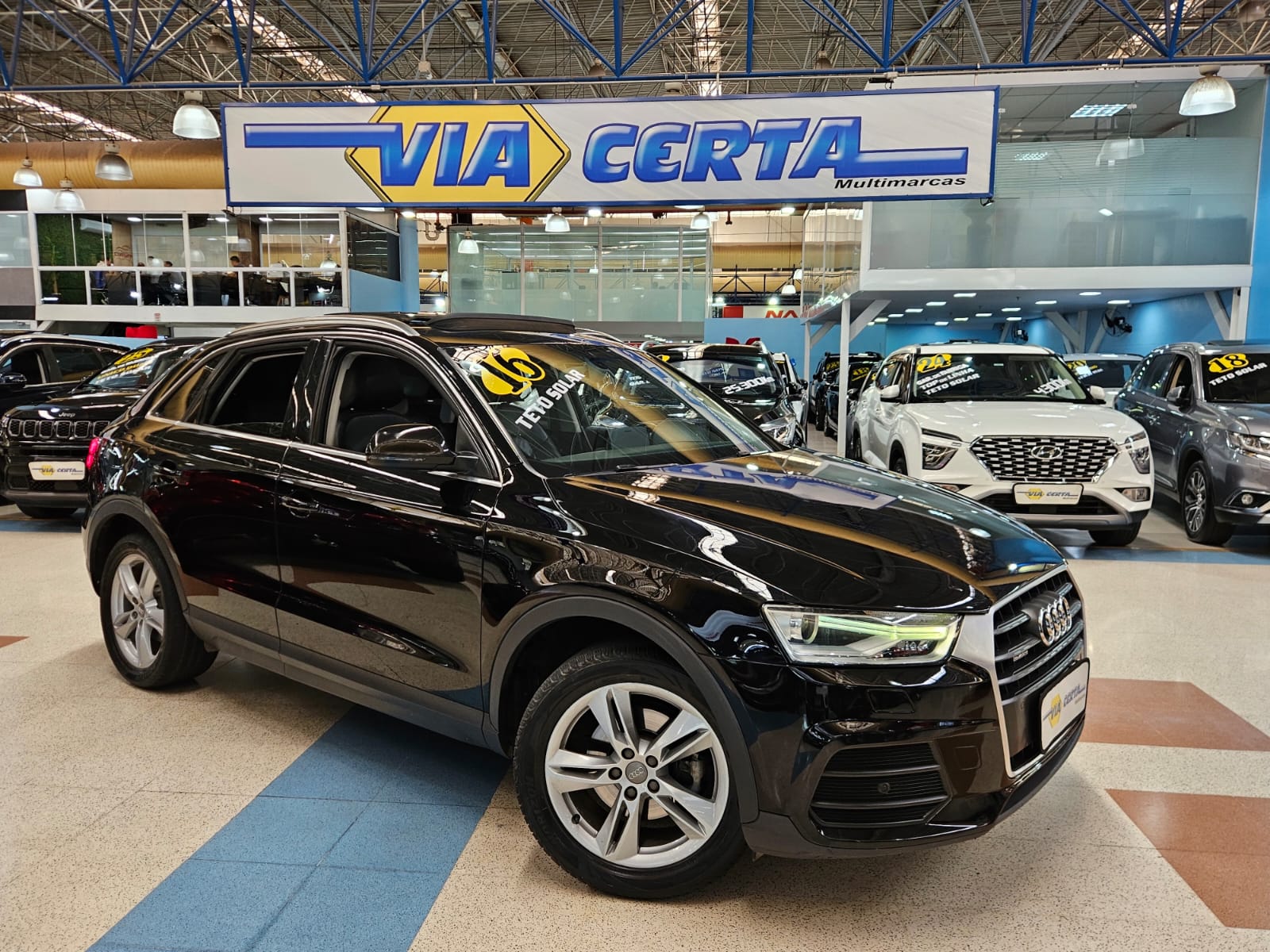 AUDI Q3