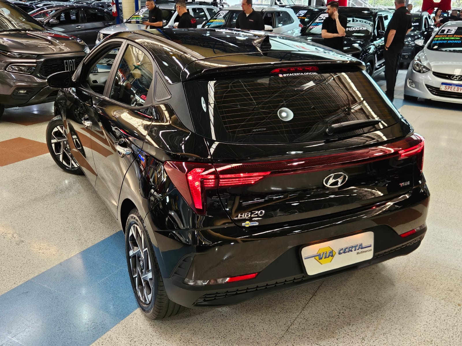 HYUNDAI HB20