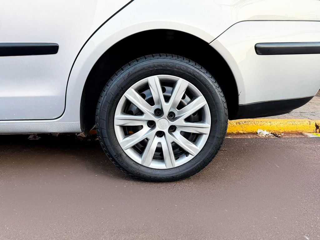 POLO SEDAN 1.6 MI 8V
