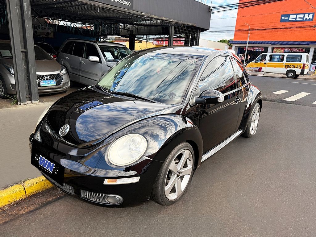 VOLKSWAGEN NEW BEETLE