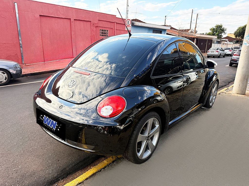 VOLKSWAGEN NEW BEETLE