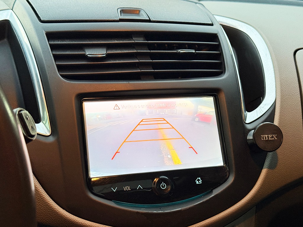 CHEVROLET TRACKER