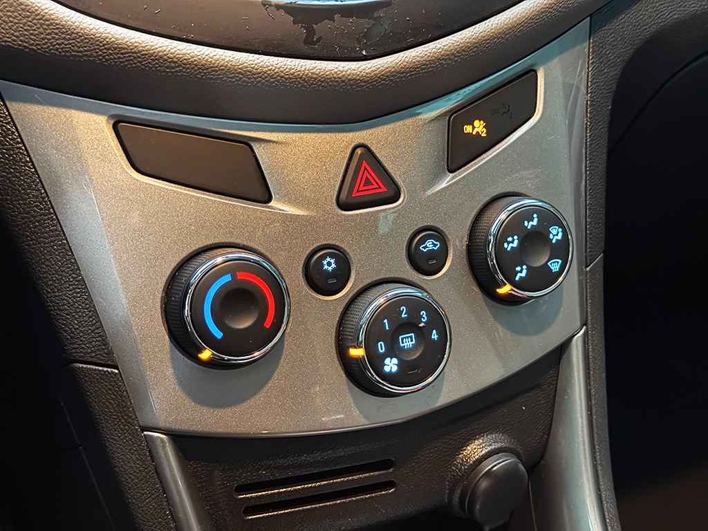 CHEVROLET TRACKER