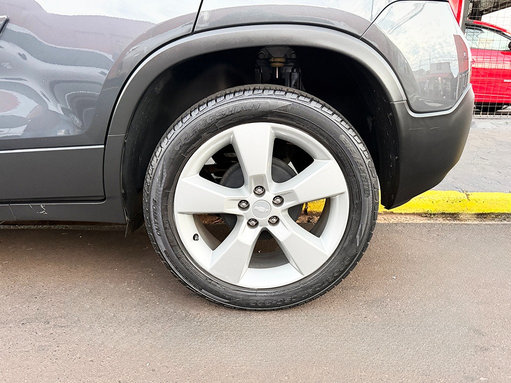 CHEVROLET TRACKER