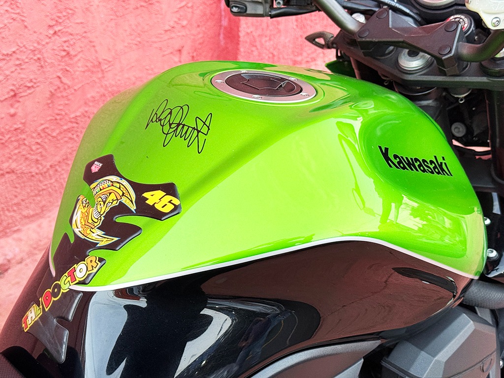 KAWASAKI Z750