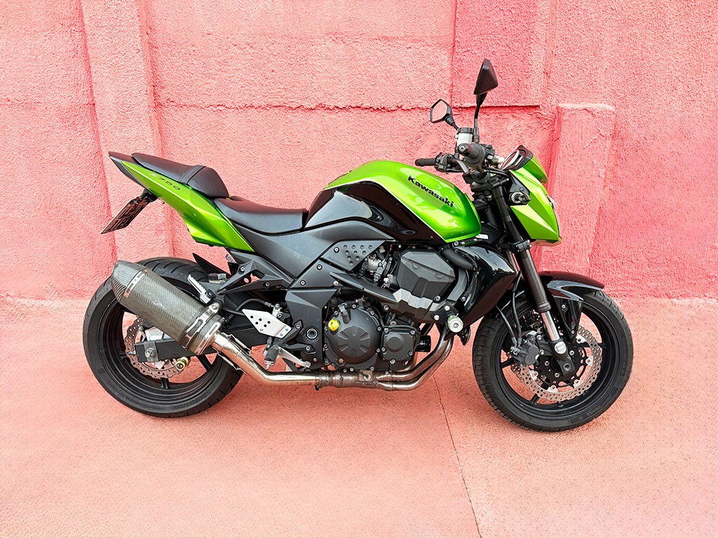 KAWASAKI Z750