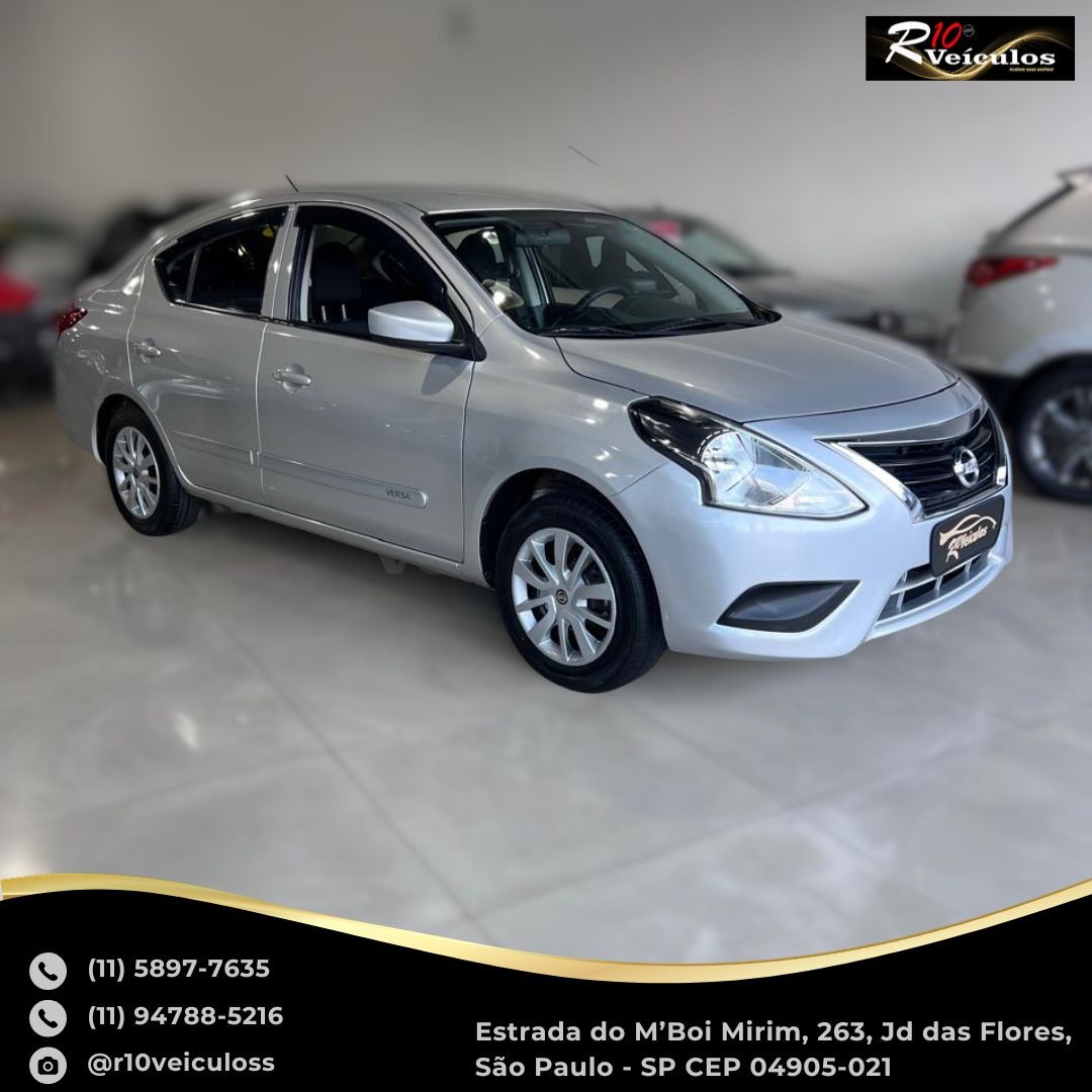 NISSAN VERSA