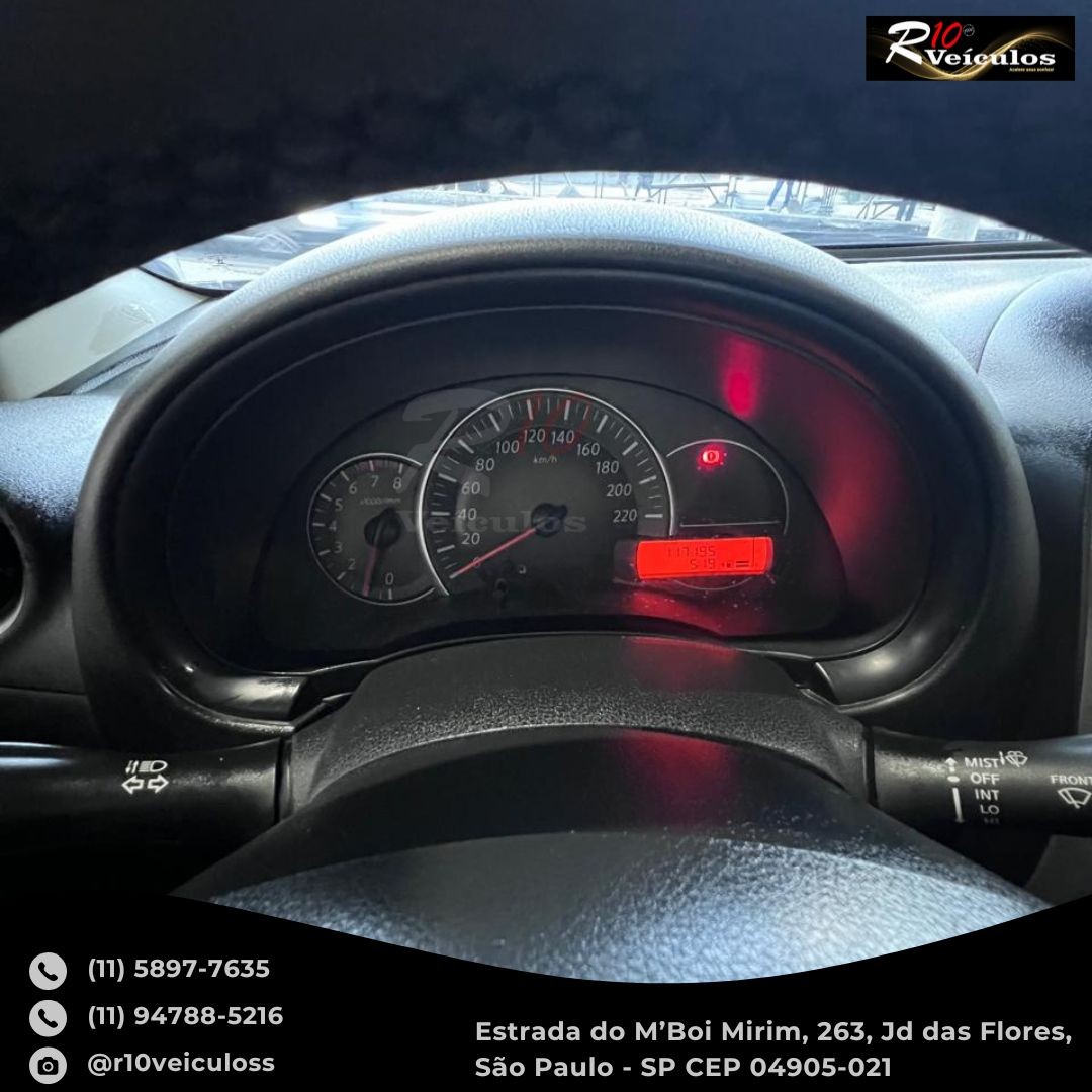 NISSAN VERSA