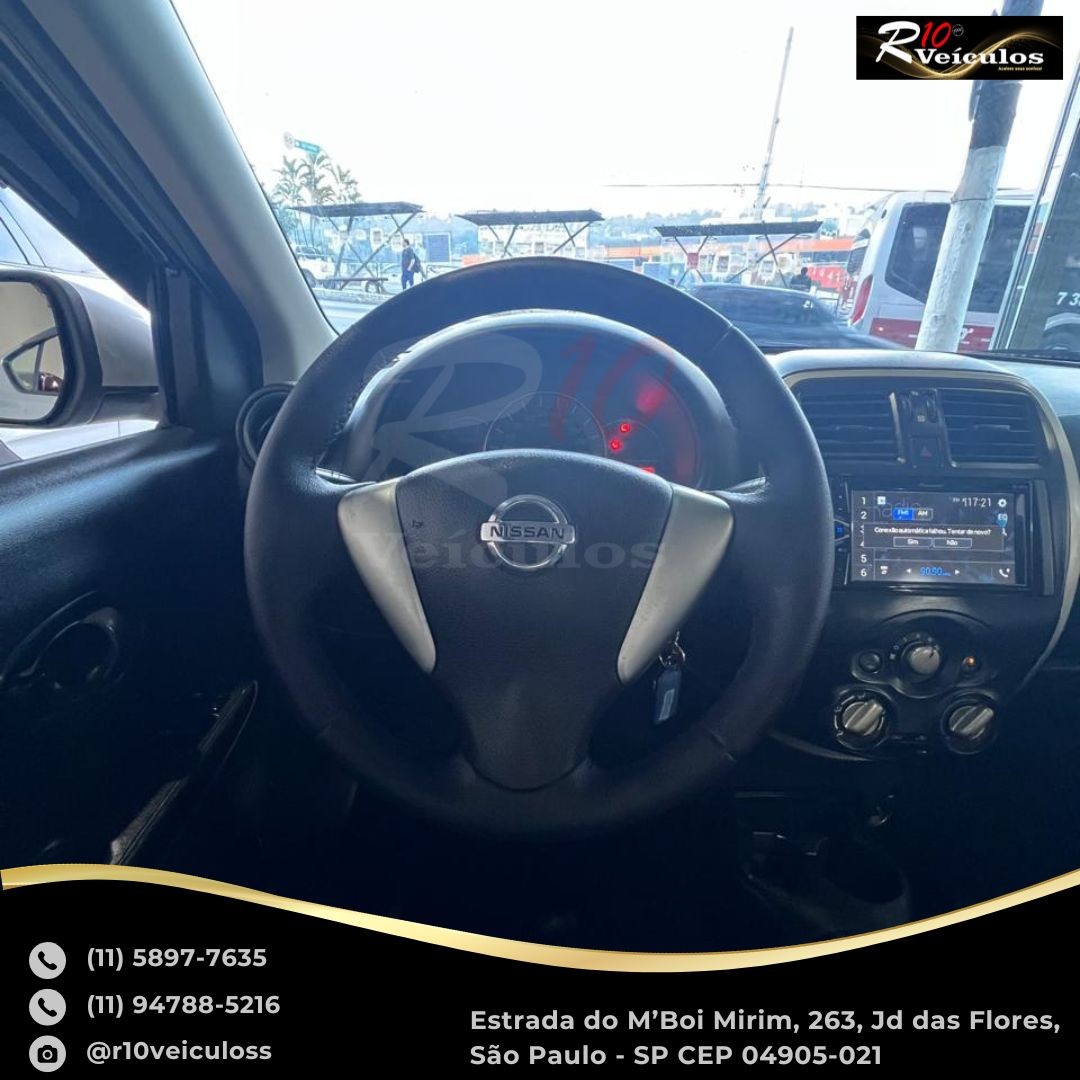 NISSAN VERSA