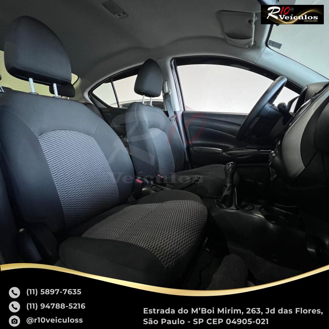 NISSAN VERSA