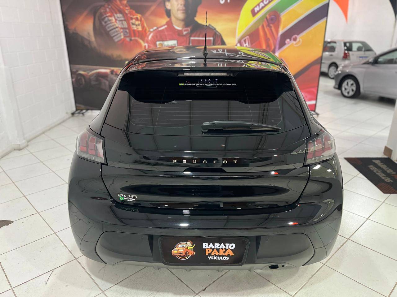 PEUGEOT 208