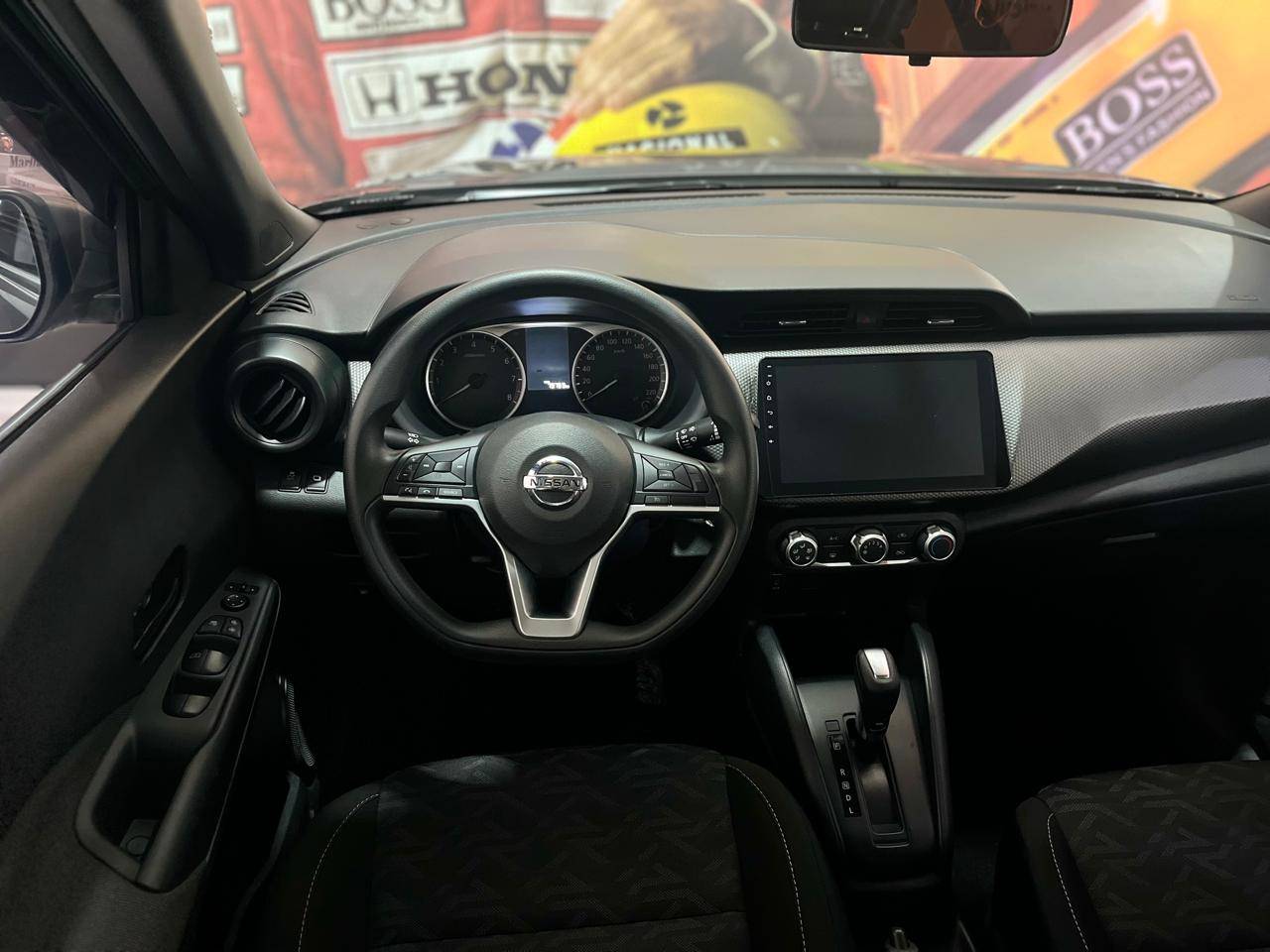 NISSAN KICKS