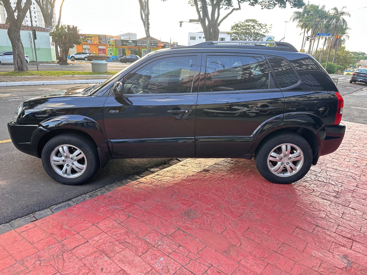 TUCSON 2.7 MPFI GLS 24V 180CV 4WD