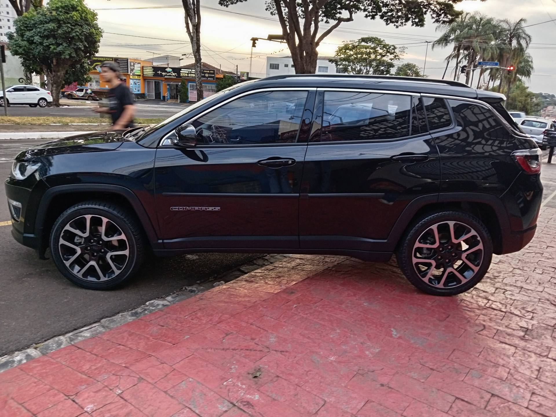 JEEP COMPASS