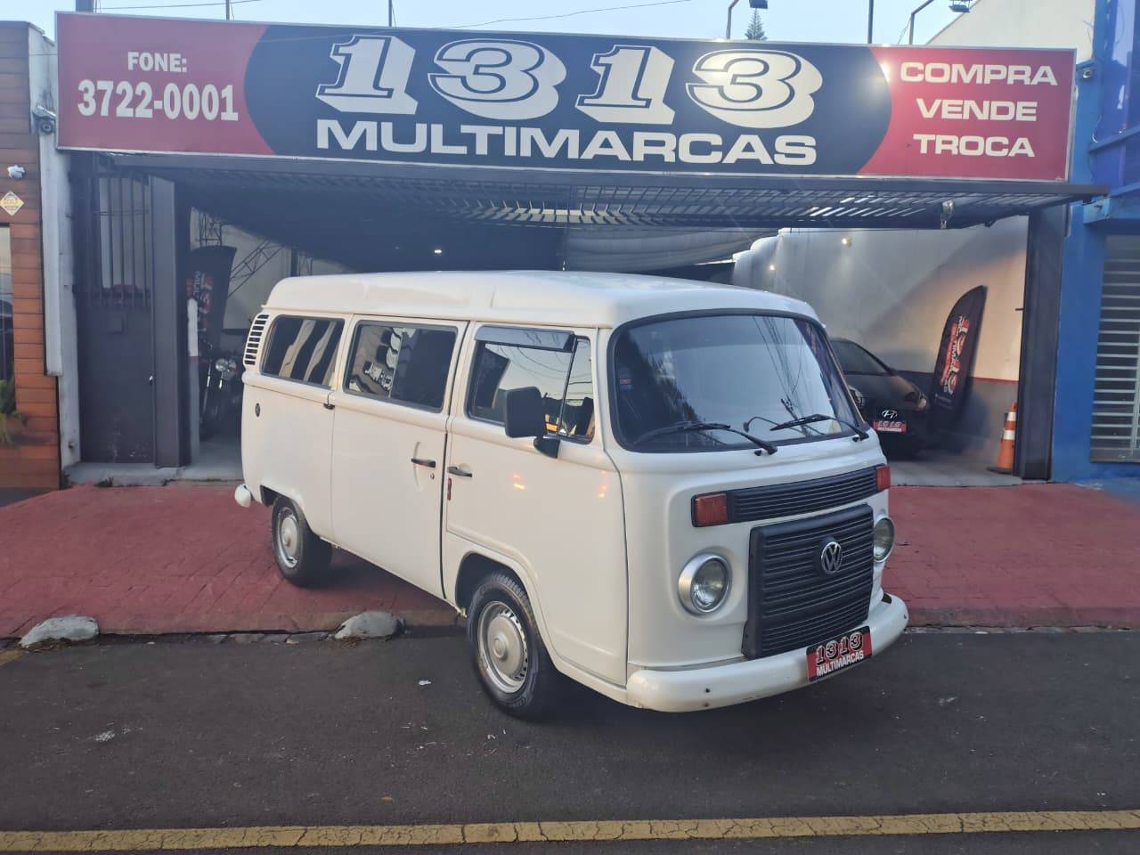 VOLKSWAGEN KOMBI
