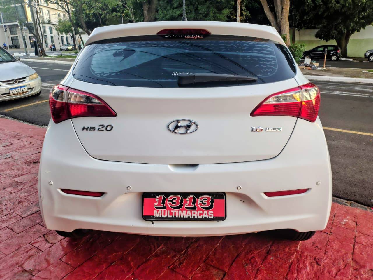 HYUNDAI HB20