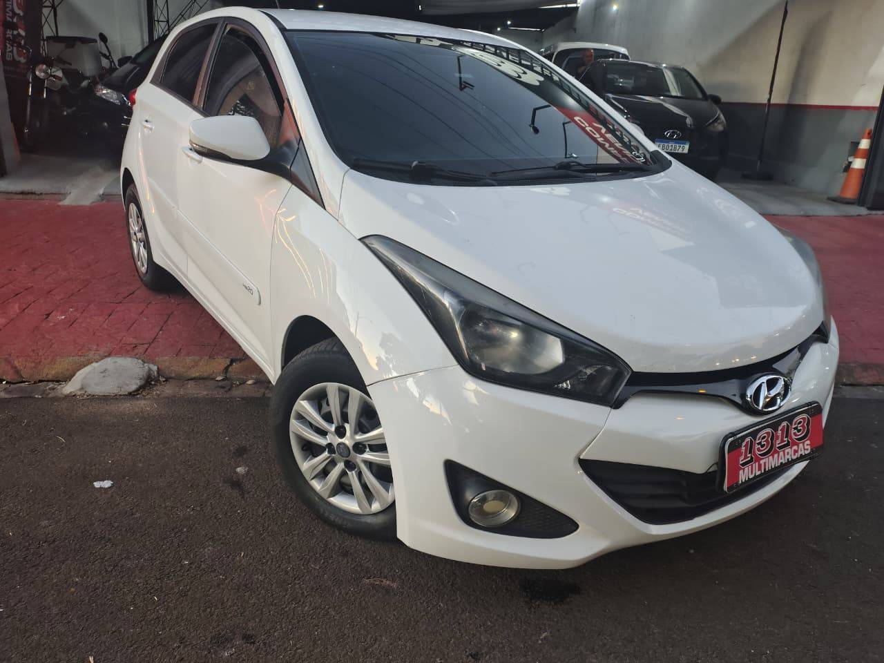 HYUNDAI HB20
