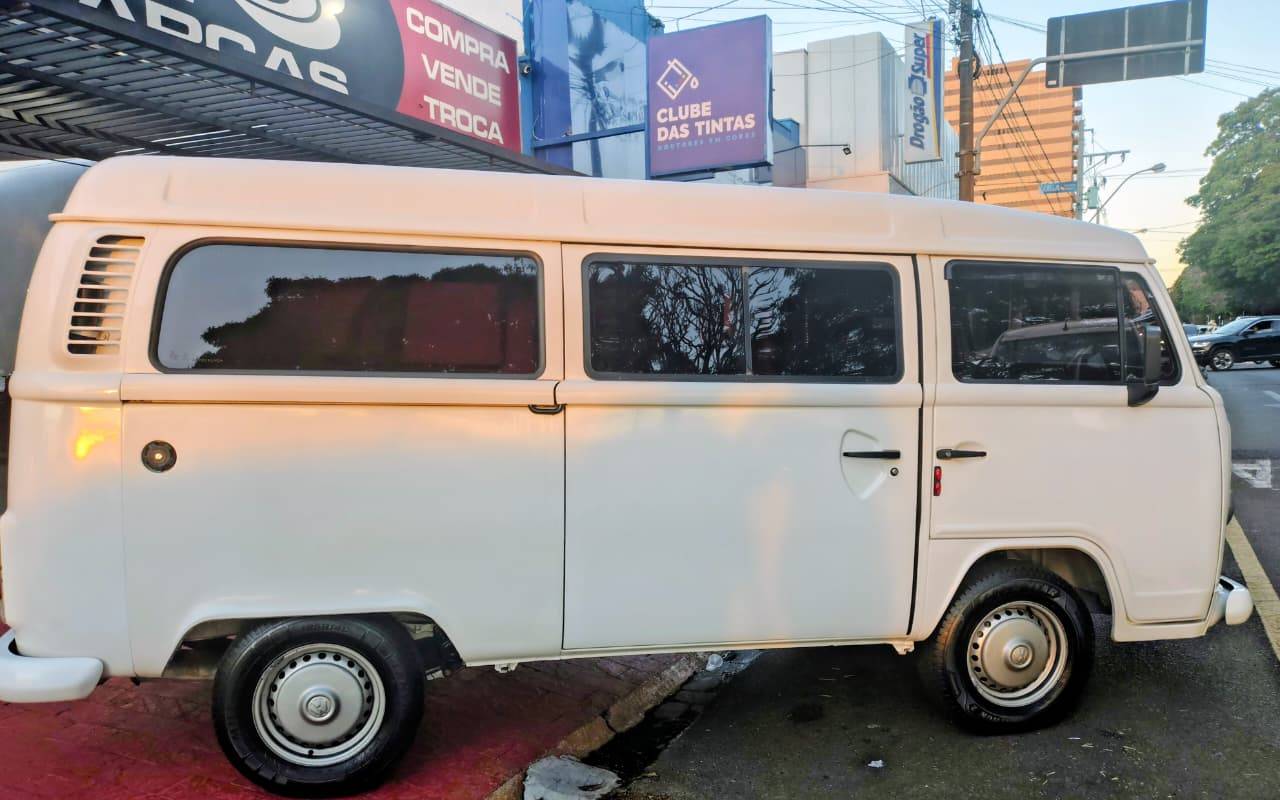 VOLKSWAGEN KOMBI